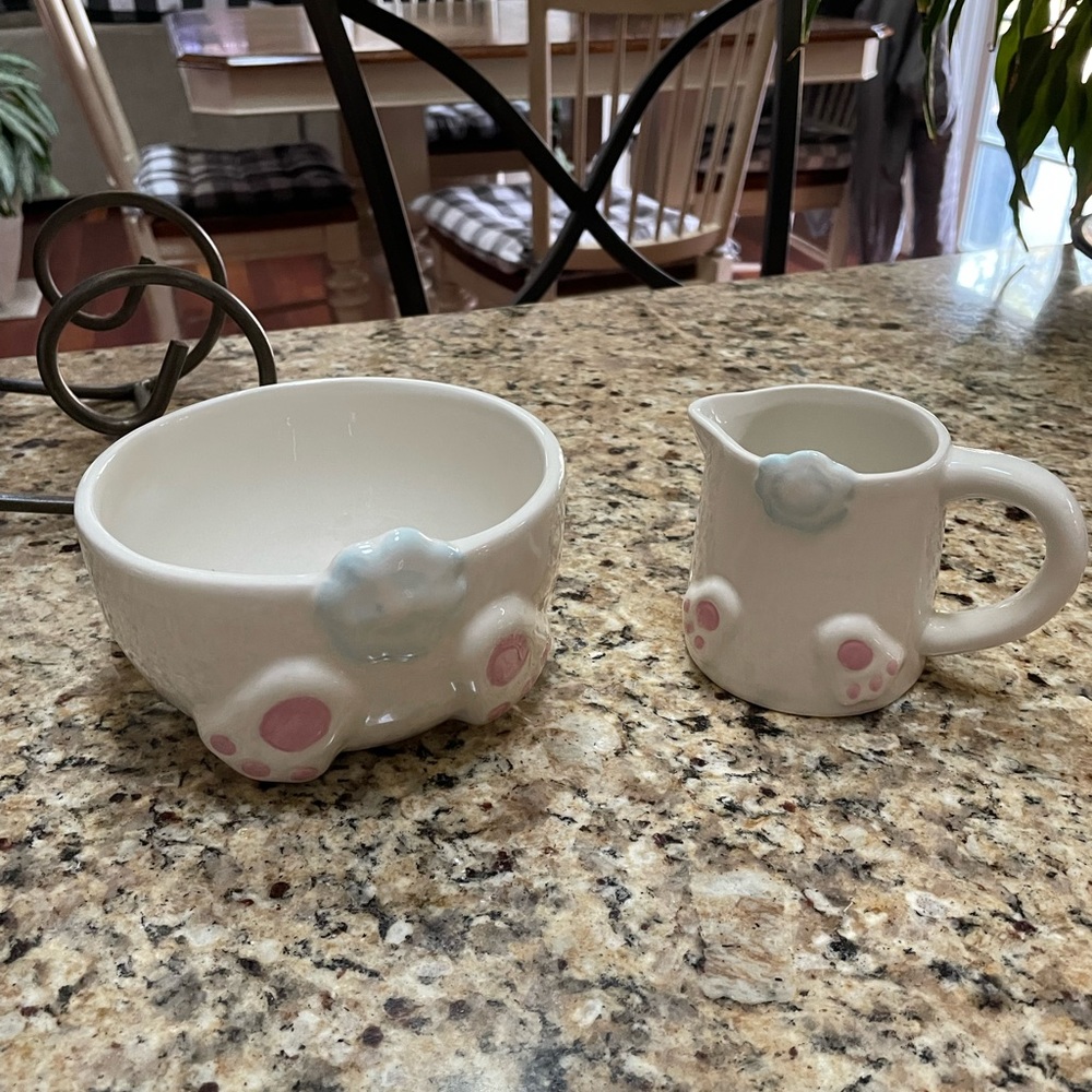 Bunny butt bowl & creamer